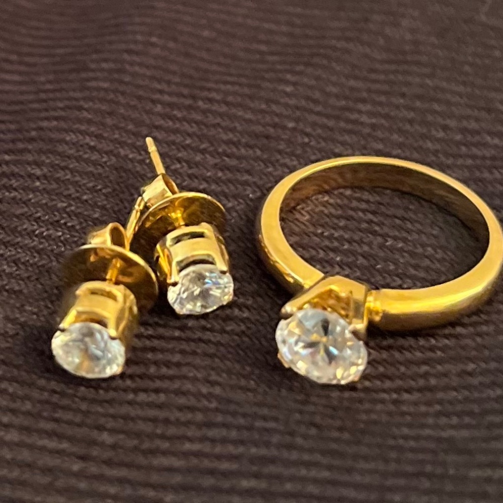 Ring and Earrings set